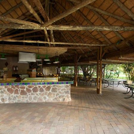 Cresta Mowana Safari Lodge Kasane Kültér fotó