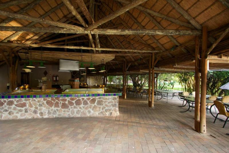 Cresta Mowana Safari Lodge Kasane Kültér fotó