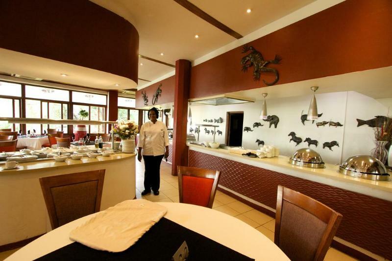 Cresta Mowana Safari Lodge Kasane Kültér fotó
